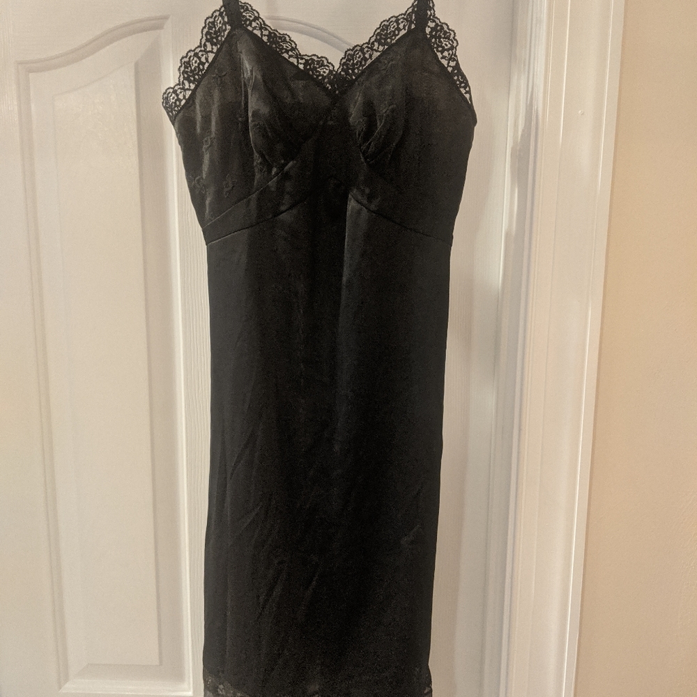 Vintage Black Slip With Lace - Size 34